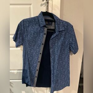 Men’s blue printed design collared shirt